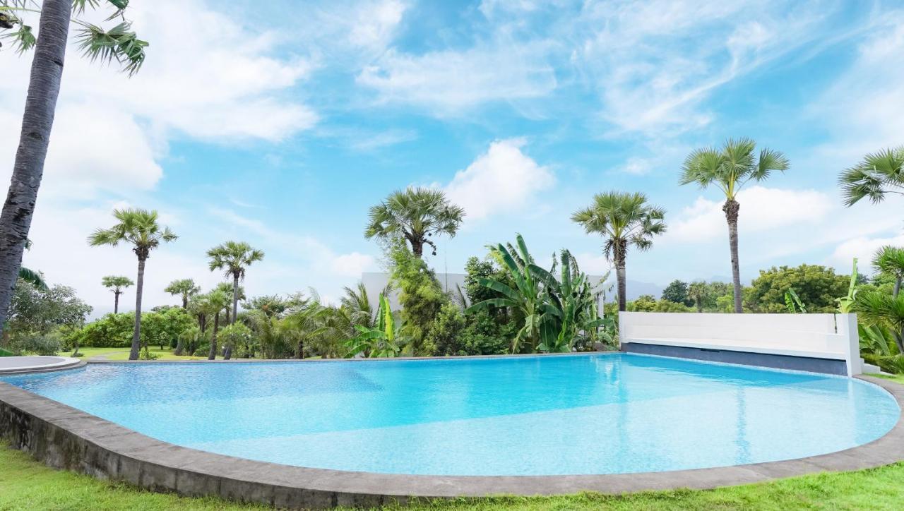 Palm Springs Bali Dive Resort Tulamben Extérieur photo